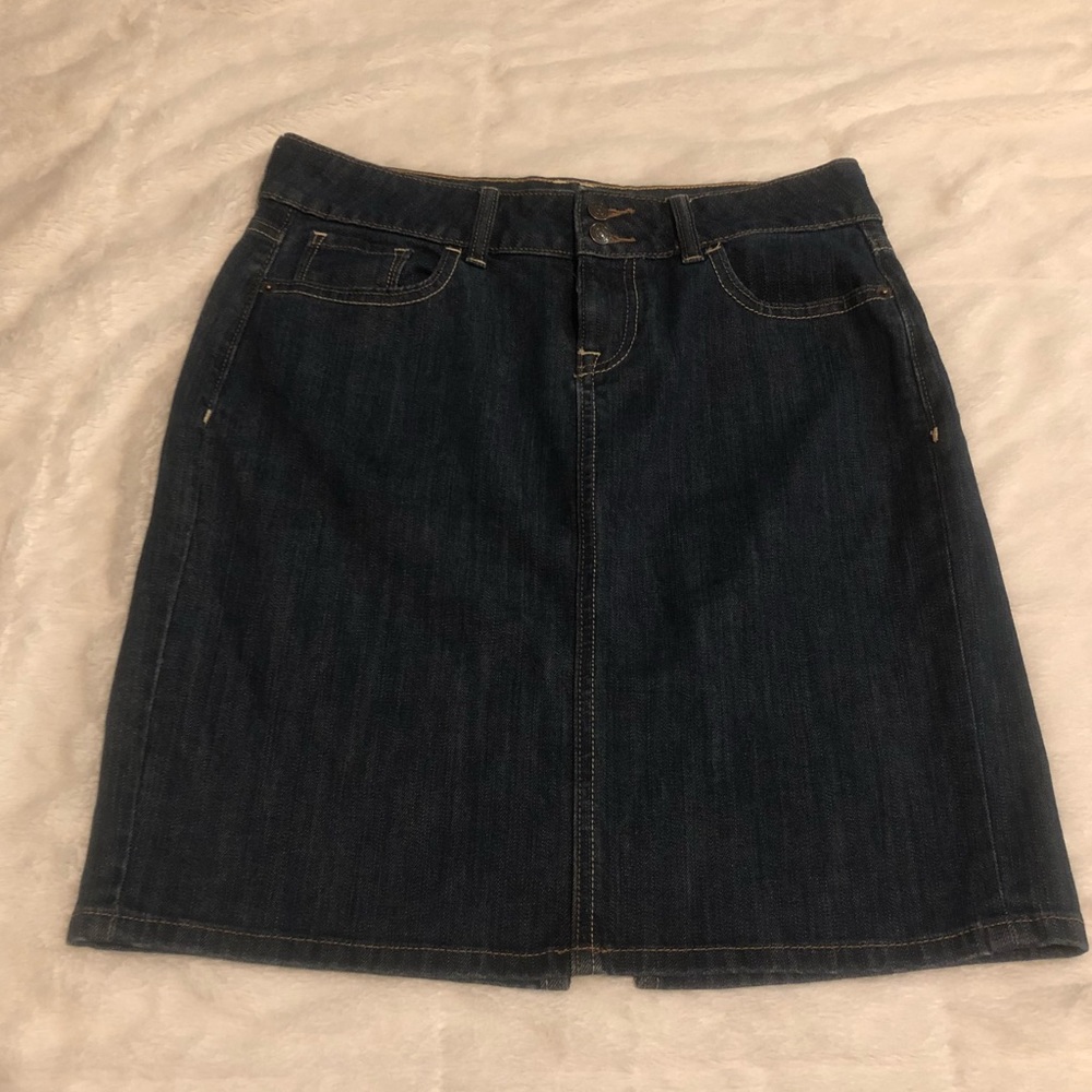 Old Navy Denim Jean Skirt - Size 6 - Like New